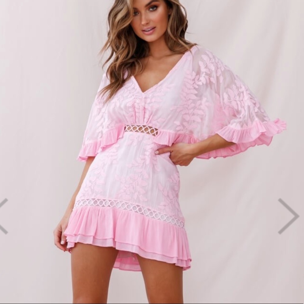 Casper Leafy Embroidered Dress - Selfie Leslie